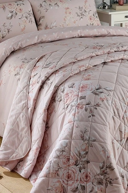 Catherine Lansfield Canterbury Blush Bedspread 1 Catherine Lansfield Canterbury Blush Bedspread
