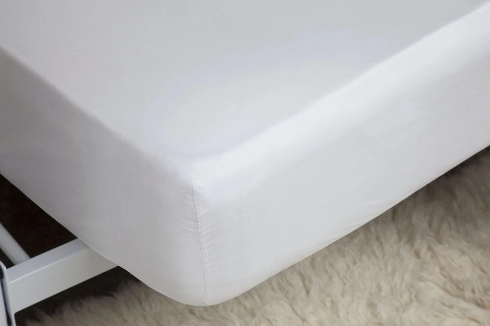 Belledorm 200 Count Extra Deep Fitted Sheet - White 1 Belledorm 200 Count Extra Deep Fitted Sheet - White