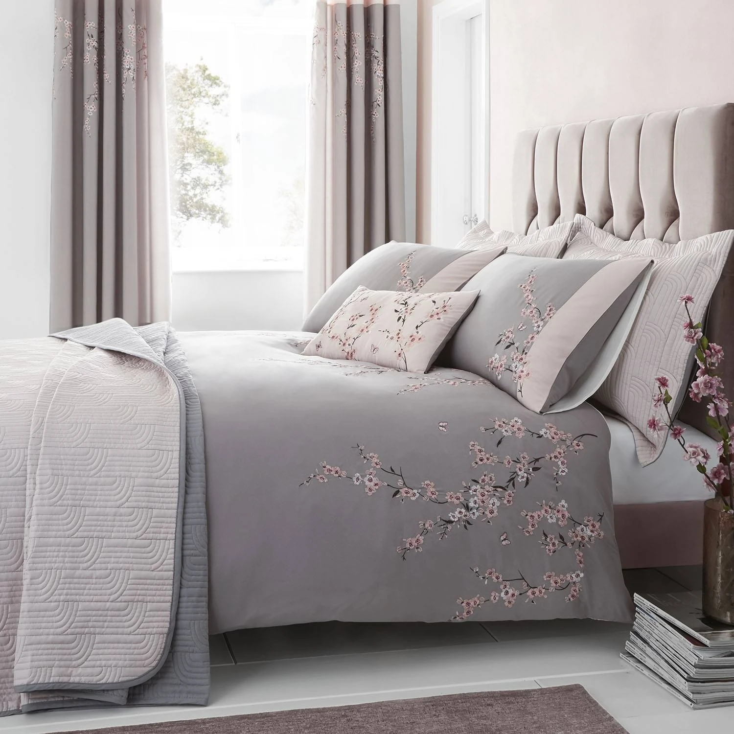 Catherine Lansfield Signature Blossom Grey Duvet Set 1 Catherine Lansfield Signature Blossom Grey Duvet Set