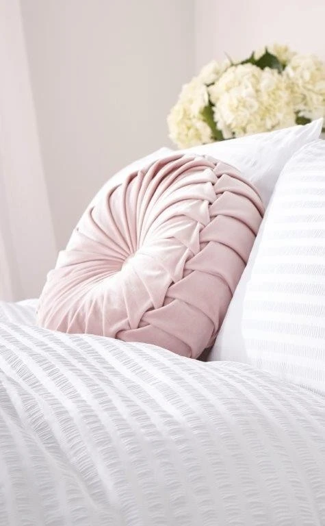 Laura Ashley Rosanna Blush Cushion 3 Laura Ashley Rosanna Blush Cushion - Image 3